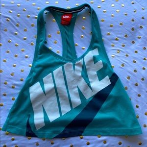 Nike Women’s Crop Tank Size Small